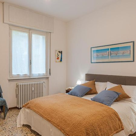Lovely & Quiet Apartment - With Balcony & Parking Como Exterior photo