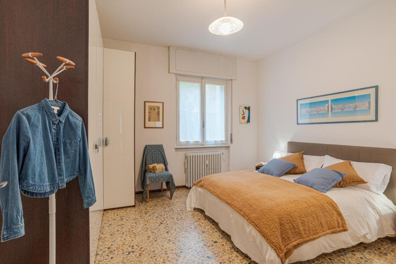 Lovely & Quiet Apartment - With Balcony & Parking Como Exterior photo
