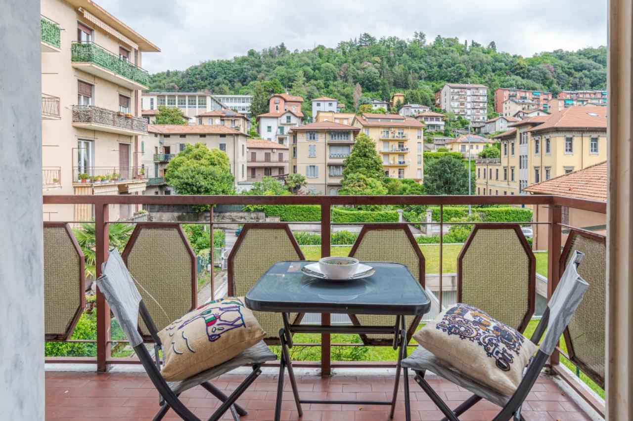 Lovely & Quiet Apartment - With Balcony & Parking Como Exterior photo